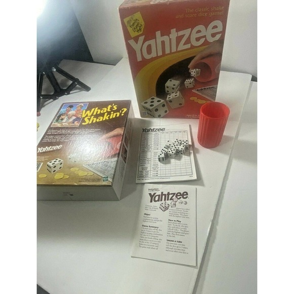 Yahtzee Replacement Dice Cup 8 Dice And Almost Full Scorecard Pad - Picture 2 of 5